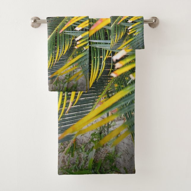 Leaves - Guarujá Brazil Bath Towel Set (Insitu)