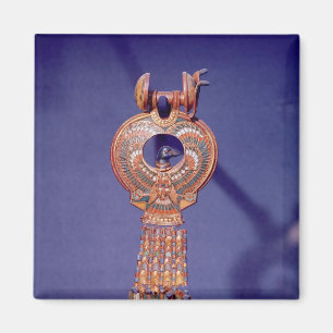 Left earring from a pair earrings with a magnet