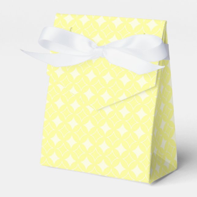 Lemon yellow shippo pattern favour box (Front Side)