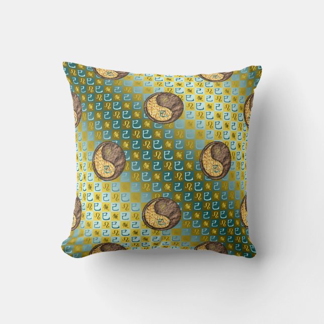 Leo & Earth Snake Cushion (Front)