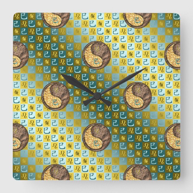 Leo & Earth Snake Square Wall Clock (Front)
