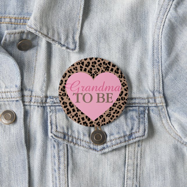 Leopard and Pink Grandma to Be Baby Shower 7.5 Cm Round Badge (In Situ)