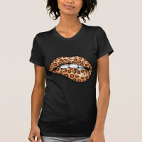 Leopard brown spotted cheetah pattern lips T-Shirt
