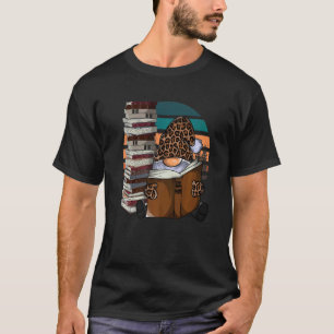 Leopard Garden Gnome Reading Books Sunset Gnomes B T-Shirt