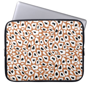 Leopard pattern, african animal print design laptop sleeve