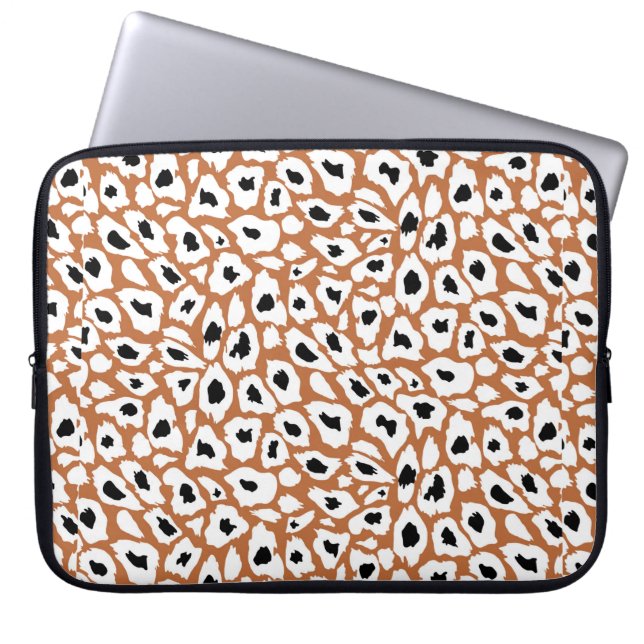 Leopard pattern, african animal print design laptop sleeve (Front)
