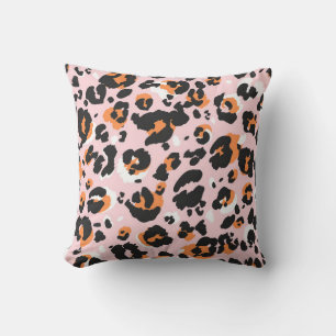 Leopard pattern seamless. Classic leo texture. Tre Cushion