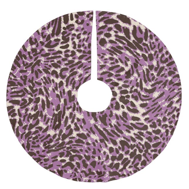 Leopard Print, Classic Animal Pattern. Brushed Polyester Tree Skirt (Front)
