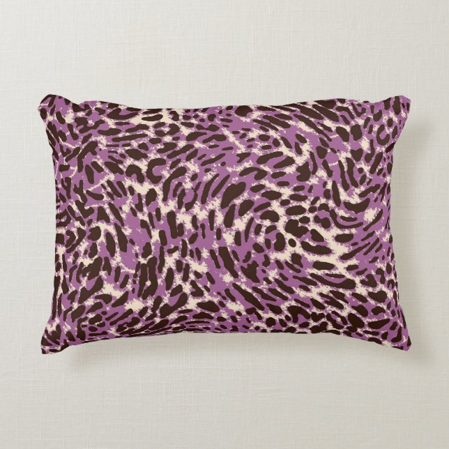 Leopard Print, Classic Animal Pattern. Decorative Cushion (Front)