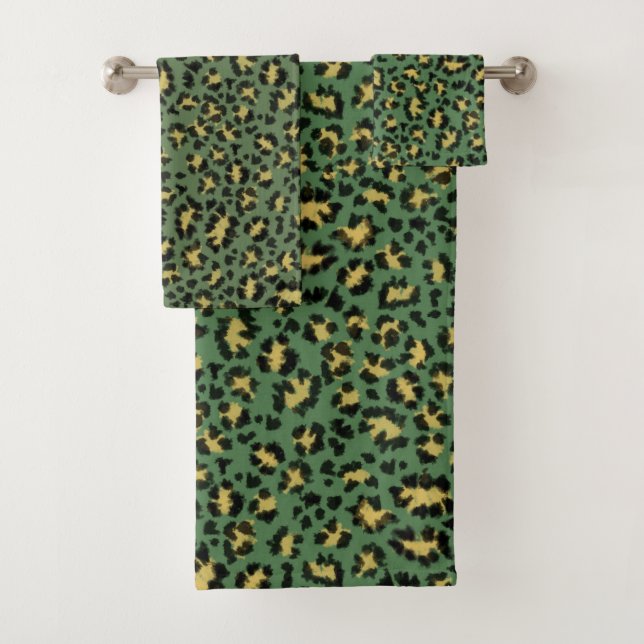 Leopard print on cozy green bath towel set (Insitu)