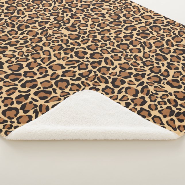 Leopard Print Pattern Sherpa Blanket (3/4)