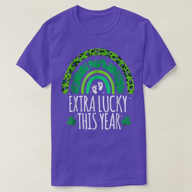 Leopard Rainbow St Patricks Day Pregnancy Announce T-Shirt (Design Front)