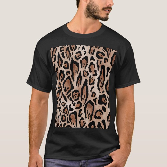 Leopard skin: seamless pattern. T-Shirt (Front)