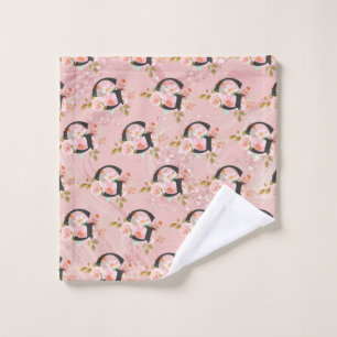 Letter G Bath Towel Set