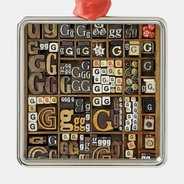 Letter G Metal Tree Decoration (Front)