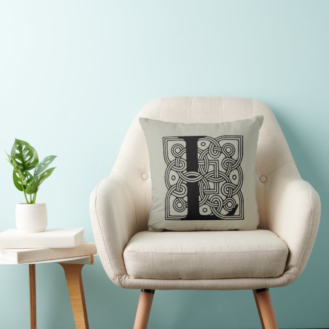 Letter L Vintage Celtic Knot Monogram Cushion (Chair)
