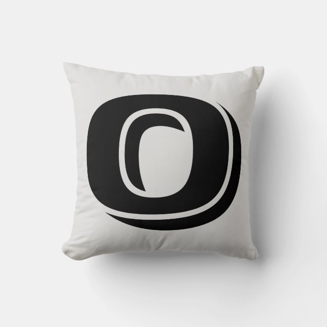 LETTER O MONOGRAM PILLOW (Front)