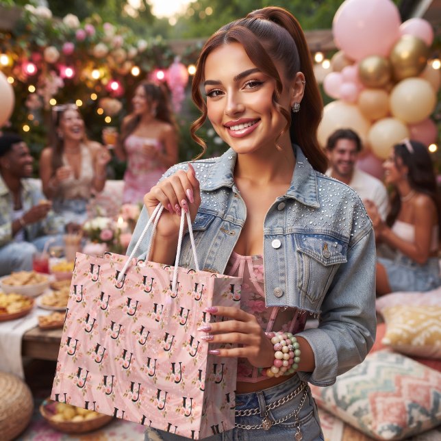 Letter U Large Gift Bag (Creator Uploaded)