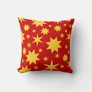 Leuchtendes Rot mit goldenen Sternen Cushion