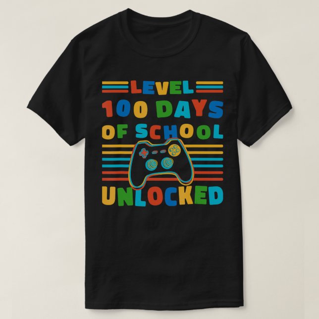 Level 100 Days of School Unlocked Retro 100th Day  T-Shirt (Design Front)