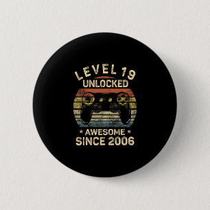 Level 19 Unlocked 19th Birthday 19 Year Old Gifts 6 Cm Round Badge