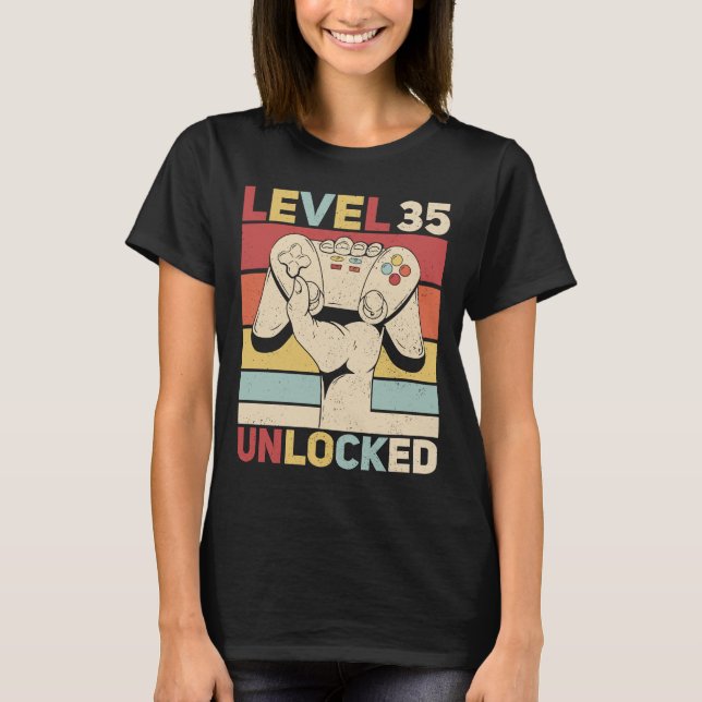Level 35 Unlocked 35 Year Old Men Bday Outfit 35th T-Shirt (Front)