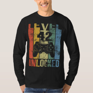 Level 42 Unlocked 42nd Birthday For Video Gamers T-Shirt