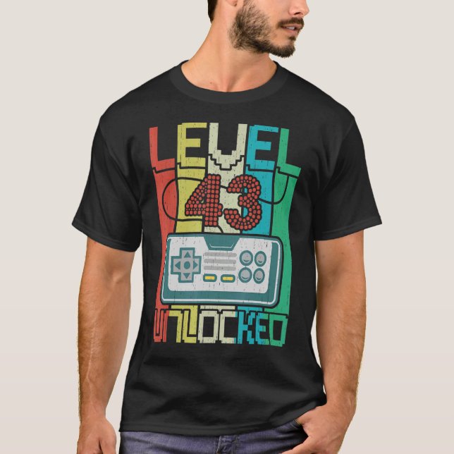 Level 43 Unlocked  Video Gamer 43th Birthday T-Shirt (Front)