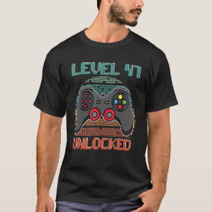 Level 47 Unlocked Awesome Since 1976 Birthday Gami T-Shirt
