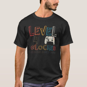 Level 4 Unlocked Awesome Since 2017 Vintage 4Th Bi T-Shirt