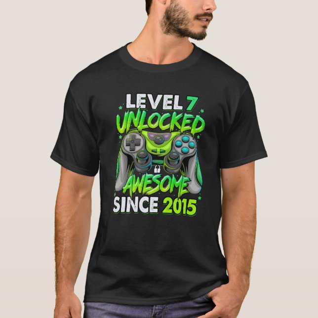 Level 7 Unlocked Awesome Since 2015 7Th Birthday G T-Shirt (Front)