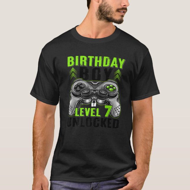 Level 7 Unlocked Birthday Boy 7 Year Old Boys Gami T-Shirt (Front)