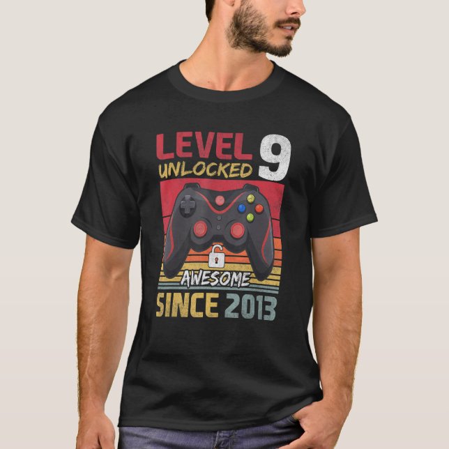 Level 9 Unlocked Awesome 2013 Video Game 9th Birth T-Shirt (Front)