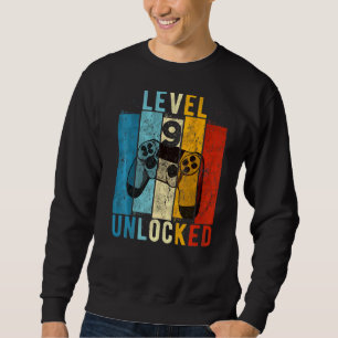 Level 9 Unlocked Video Gamer 9 Year Old 9th Birthd Sweatshirt