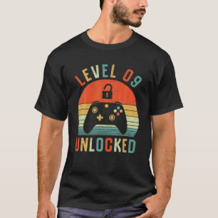 Level 9 Unlocked Video Gamer Vintage 9Th Birthday T-Shirt