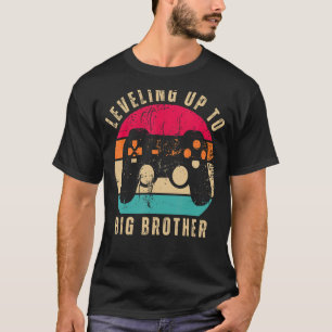 Levelling Up To Big Brother Gamer Vintage Big Brot T-Shirt