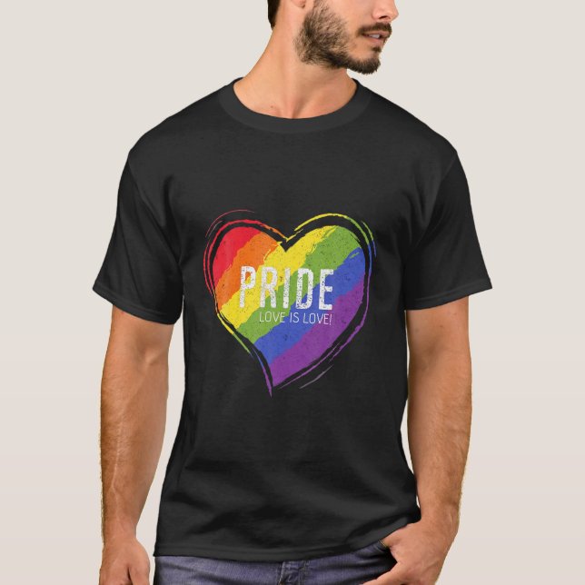 LGBT Pride Design With Heart Rainbow Flag Men Wome T-Shirt (Front)