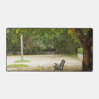 Li Garden Series: Waiting in Stillness  Desk Mat