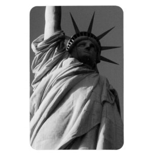 liberty black & white statue magnet