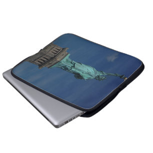 Liberty Enlightening the World - Statue of Liberty Laptop Sleeve