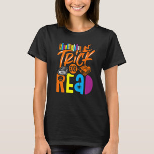 Librarian Library Halloween Costume Trick Or Read T-Shirt