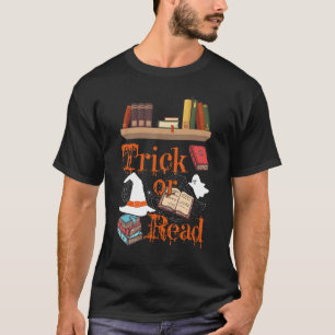 Librarian Trick or Read Library Event Halloween Bo T-Shirt