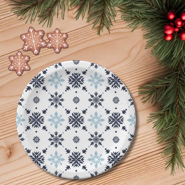 Light Blue and White Snowflake  Paper Plate (Creator Uploaded)
