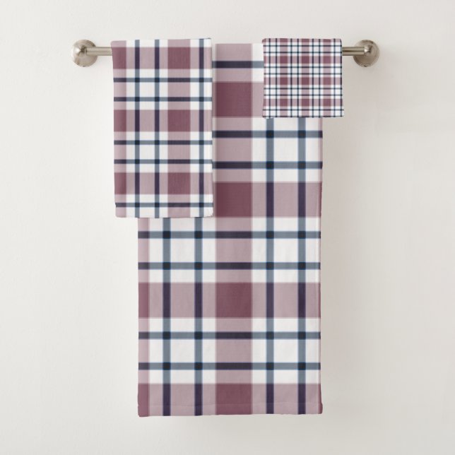 Light chequered retro pattern brown grey white bath towel set (Insitu)