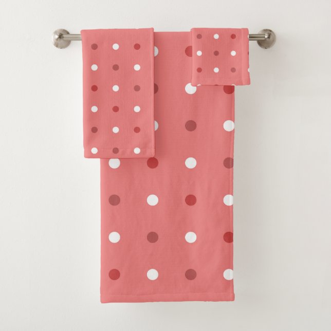 Light coral and white dots bath towel set (Insitu)