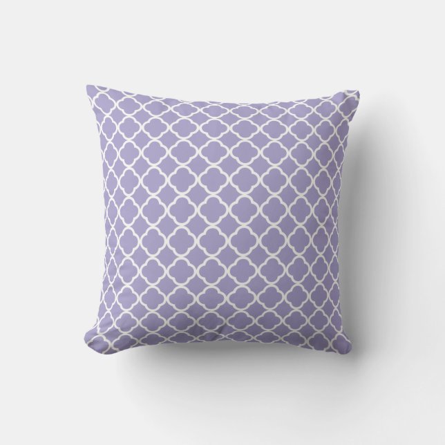Light Purple Quatrefoil Pattern Cushion (Front)