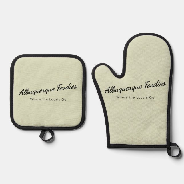 Light Sage Oven Mitt, Potholder Mitt & Pot Holder Set (Front)