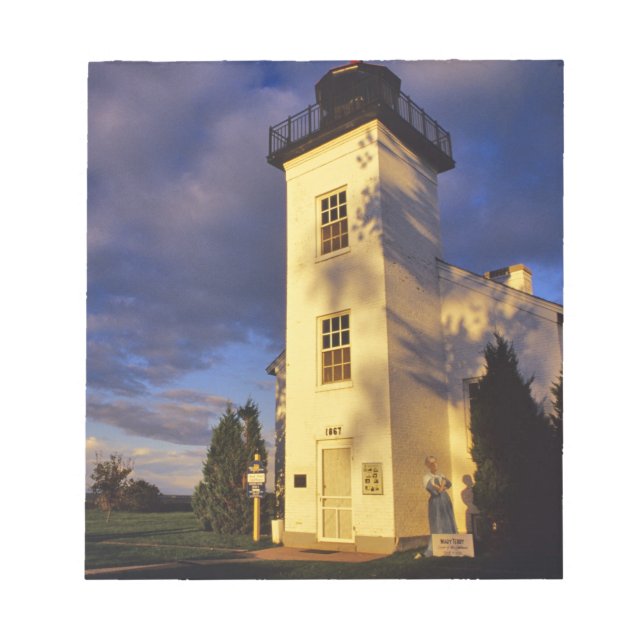 Lighthouse in Escanaba UP Michigan Notepad (Front)