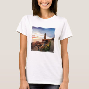 Lighthouses   Mean Ruz Lighthouse T-Shirt