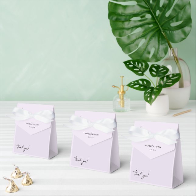 Lilac Romantic Calligraphy Script Favour Box (Multiple)